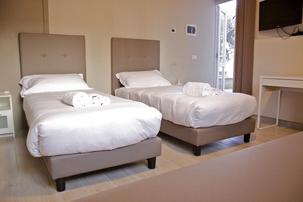 B&B Leonardo Rho Szoba fotó