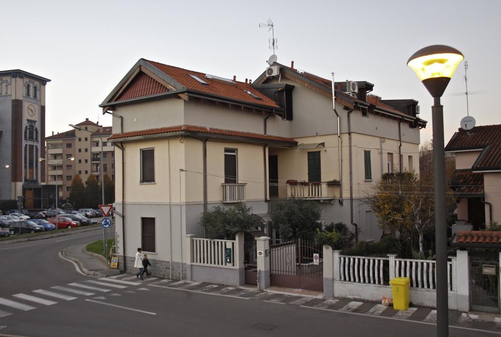 B&B Leonardo Rho Kültér fotó
