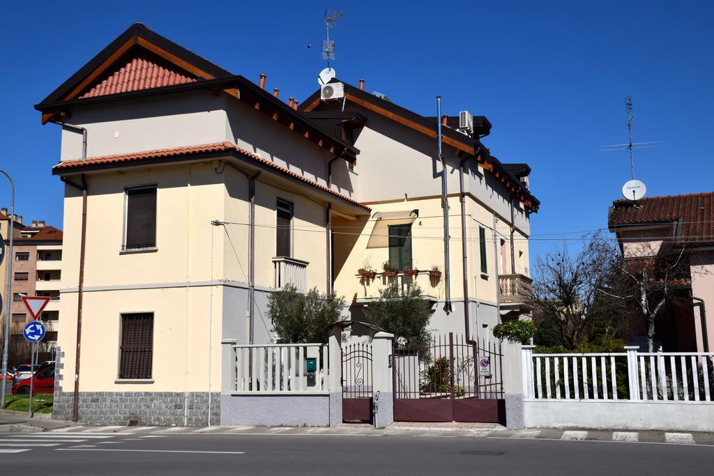 B&B Leonardo Rho Kültér fotó