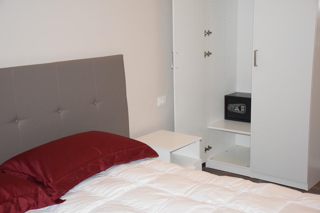 B&B Leonardo Rho Szoba fotó
